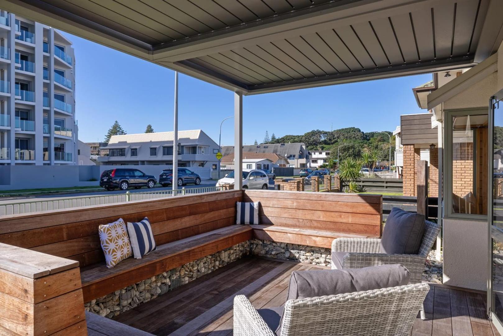 Holiday home The Iconic Kiwi Bach, Full Site Downtown Mount *
