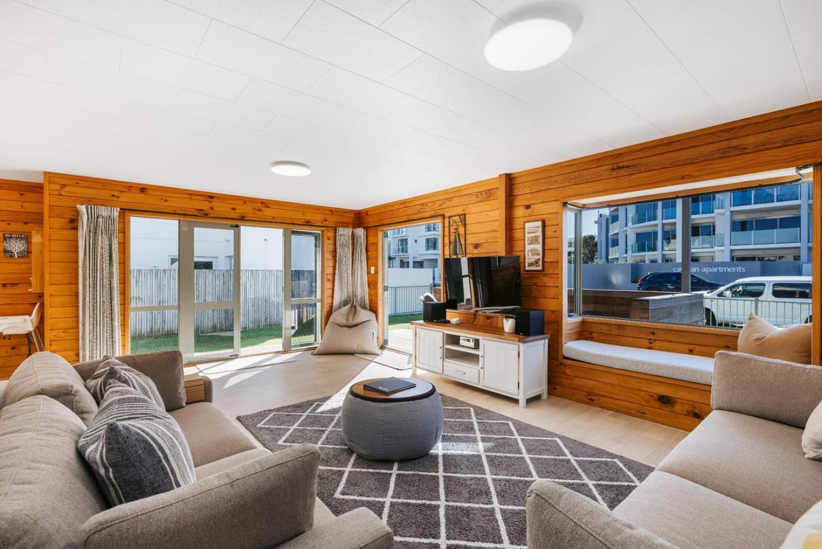 Holiday home The Iconic Kiwi Bach, Full Site Downtown Mount